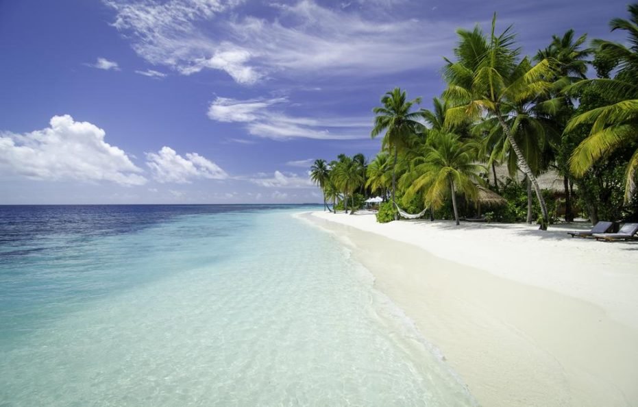 MIRIHI ISLAND RESORT