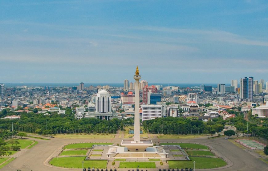 Private Half-day Tour : Visit Highlights Places of Jakarta (4 Hours)