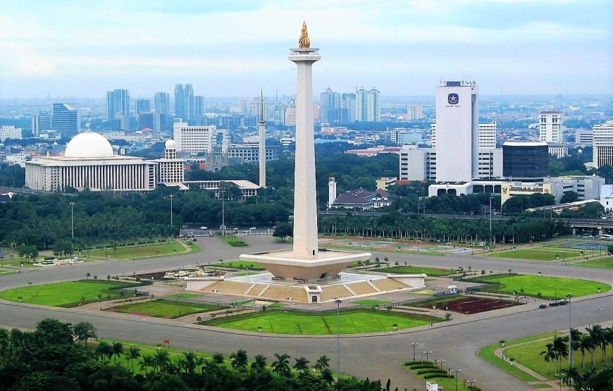 Private FullDay Jakarta Wonderfull Tour with Lunch & Souvenir