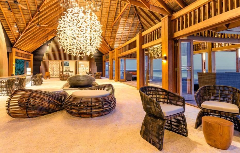 HURAWALHI ISLAND RESORT